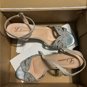 Liz Claiborne Silver Heels with Ankle Strap and Bow